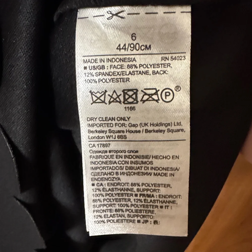 Banana Republic Black Scalloped A Line Dress with pockets - Picture 4 of 5